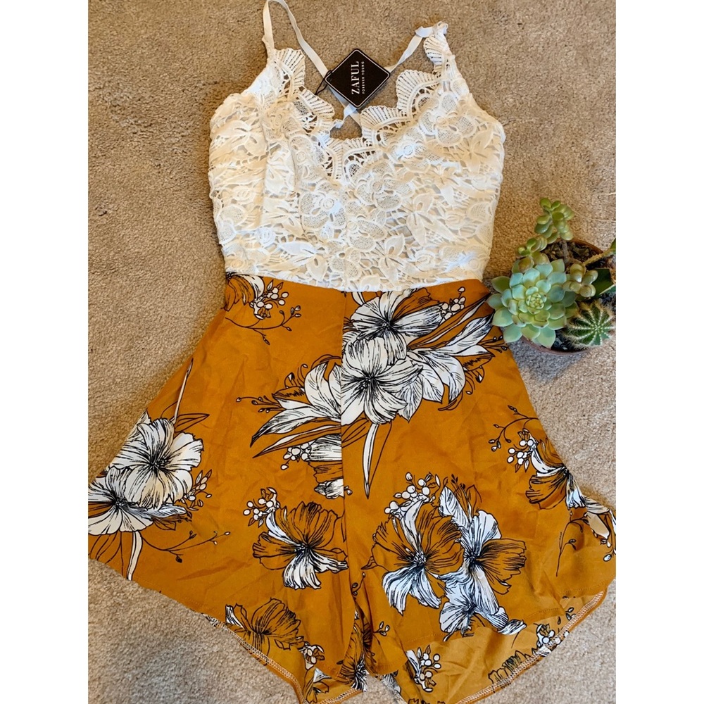 Zaful Floral + Lace Romper 🌼
